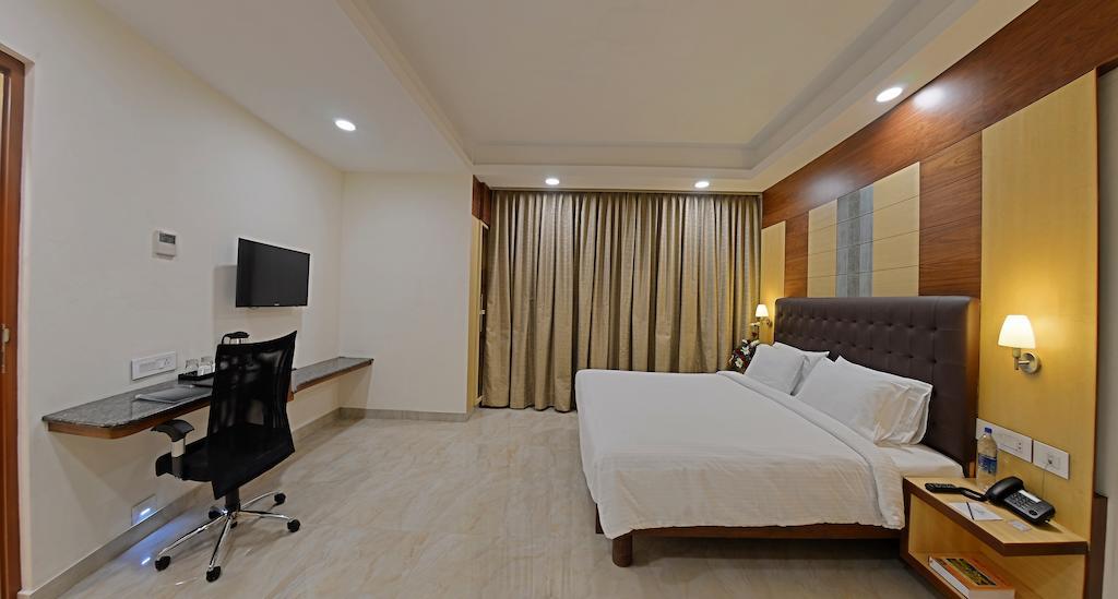 Poppys Anukula Residency Vellore Ruang foto